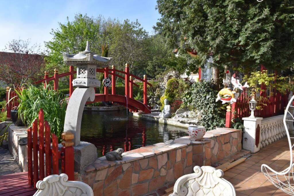 Gite Au Printemps Japonais, Petit Train De La Mure, Parc Des Ecrins Pierre-Chatel Eksteriør bilde